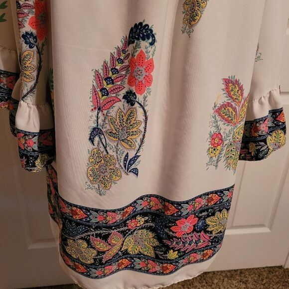 Yahada boho neon floral top - Picture 5 of 7